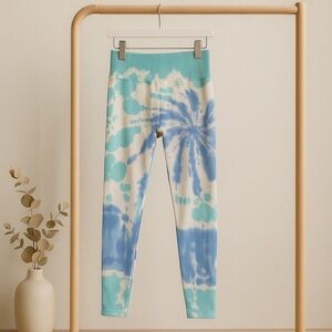 Spiritual Gangster Blue and White Tie-Dye Leggings